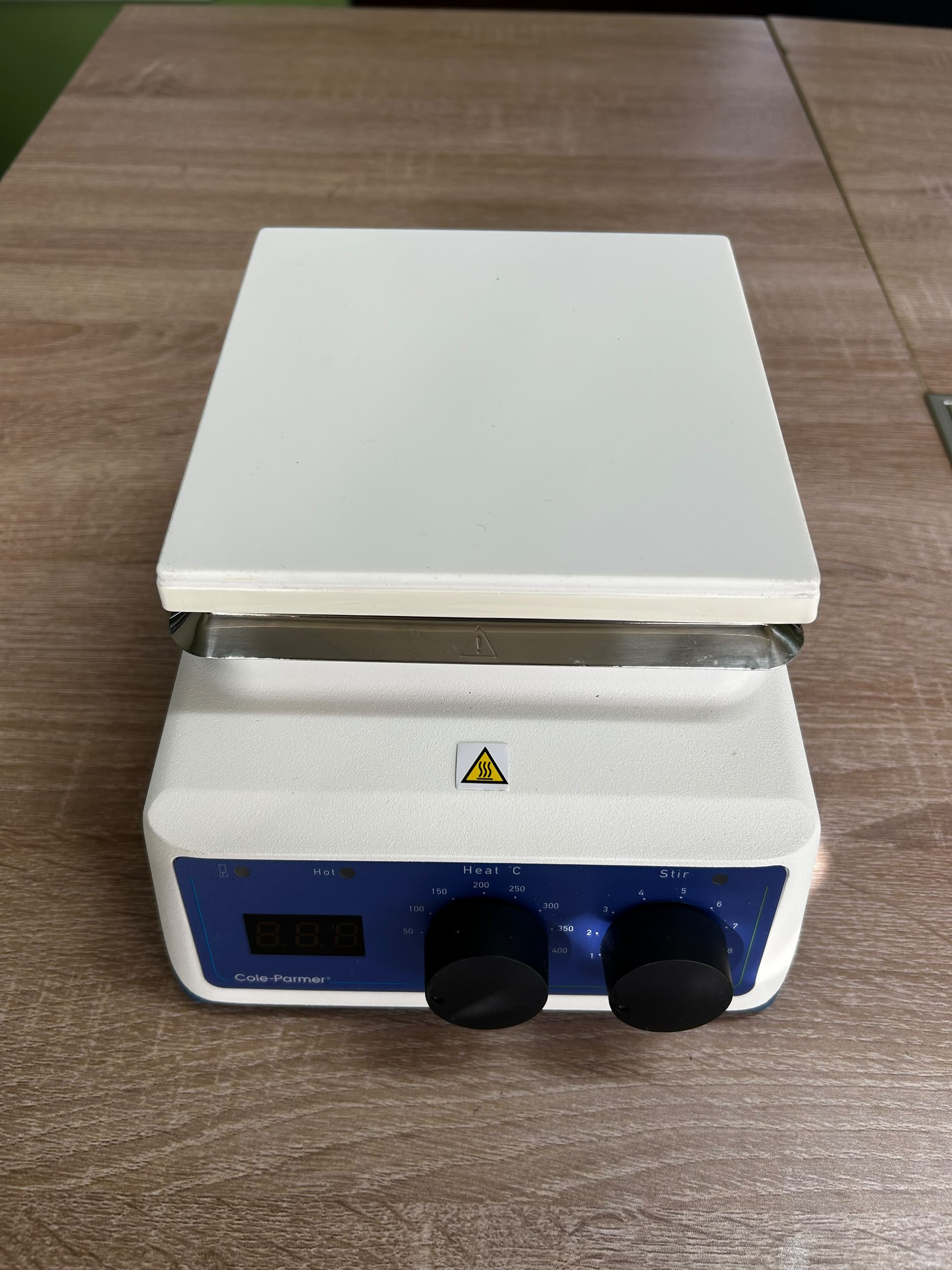 Cole-Parmer Digital Hotplate Magnetic Stirrer
