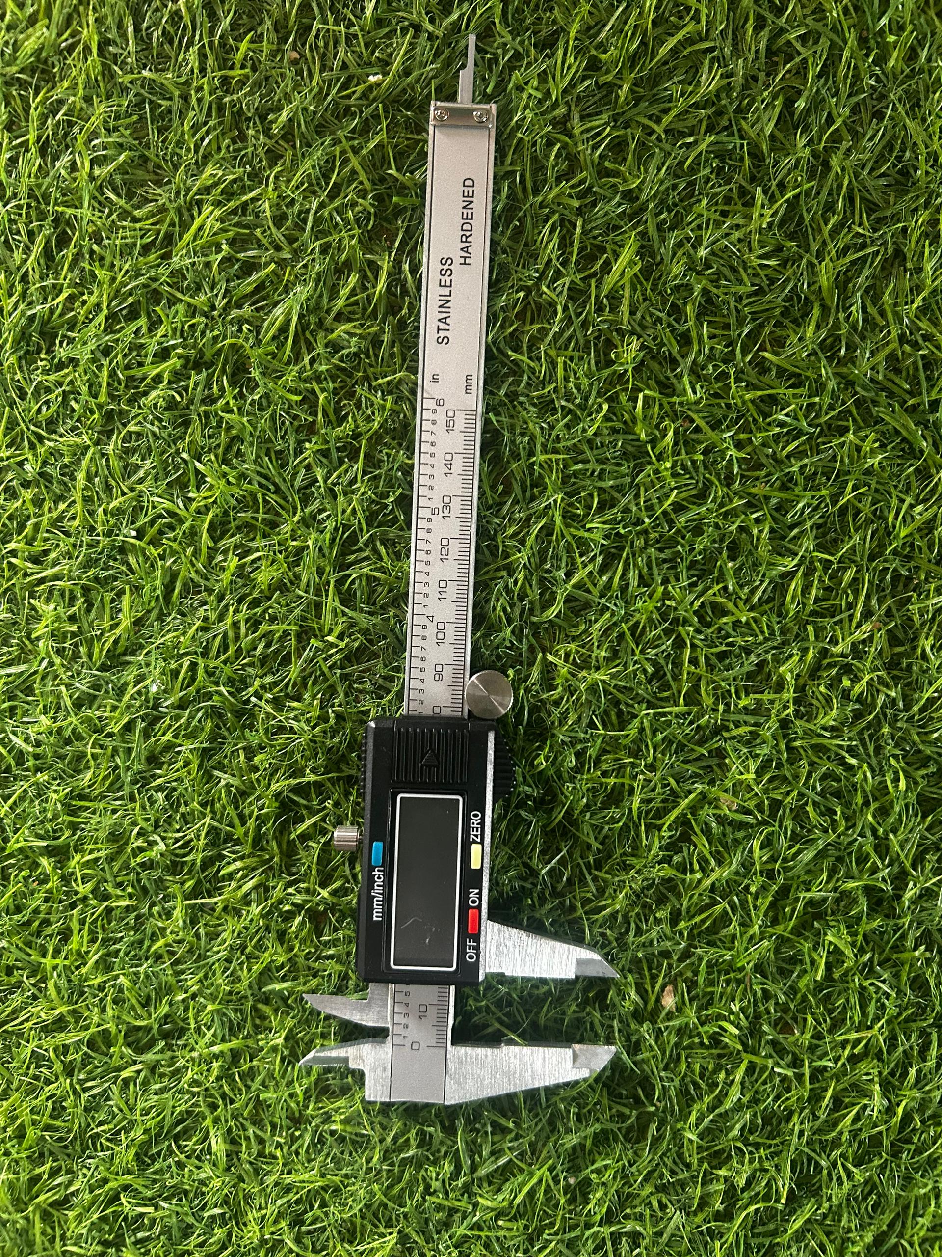 Digital Vernier Caliper 150mm / 6 Inch